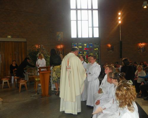 communion-Bouchain-mai2012 156