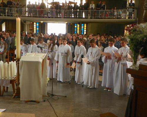 communion-Bouchain-mai2012 052