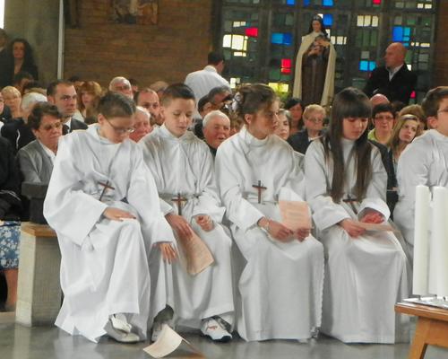 communion-Bouchain-mai2012 075