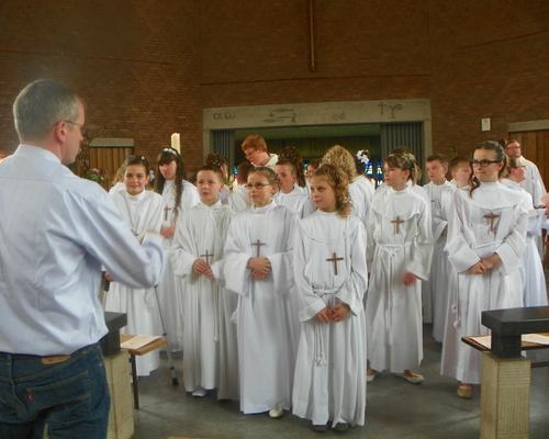communion-Bouchain-mai2012 171