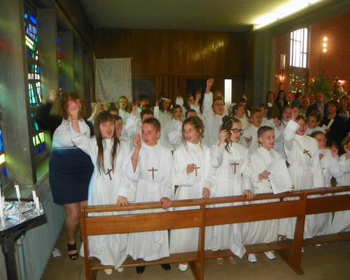 communion-Bouchain-mai2012 023