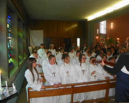 communion-Bouchain-mai2012 015