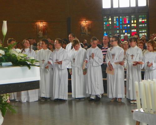 communion-Bouchain-mai2012 053
