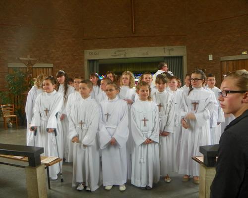 communion-Bouchain-mai2012 169