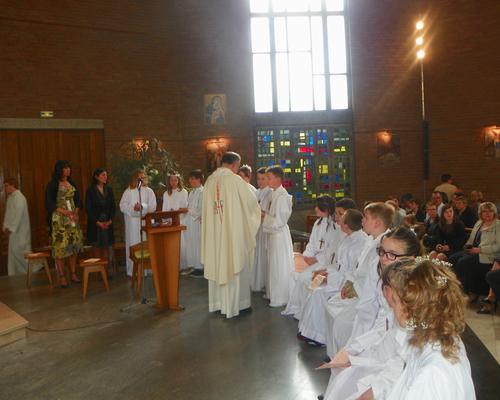 communion-Bouchain-mai2012 158