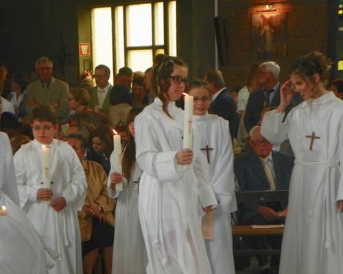 communion-Bouchain-mai2012 119