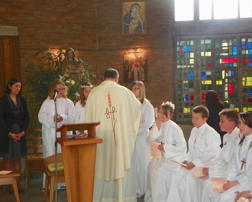communion-Bouchain-mai2012 160