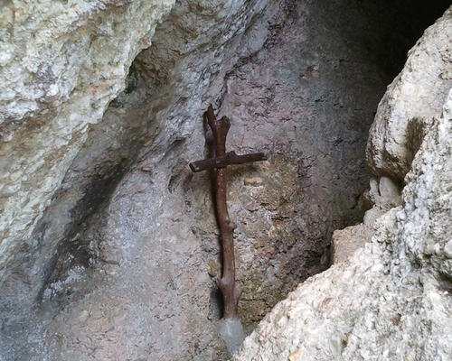 Croix Grotte Fonte Colombo
