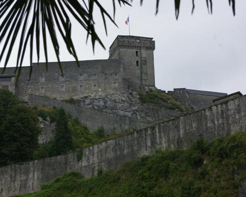 chateau fort