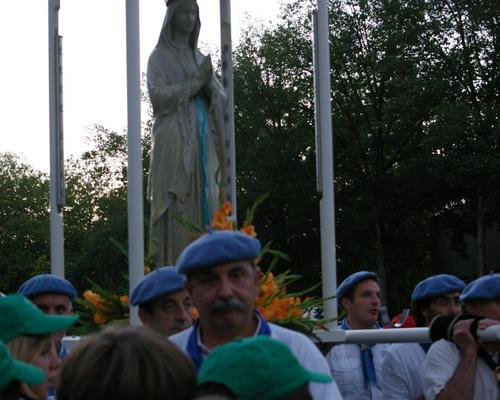 procession flambeaux