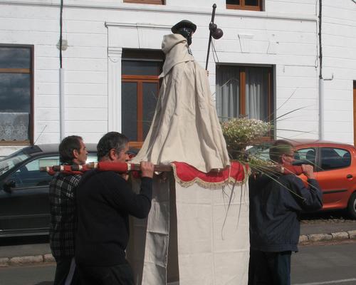 A LA SUITE du CHRIST !!!
