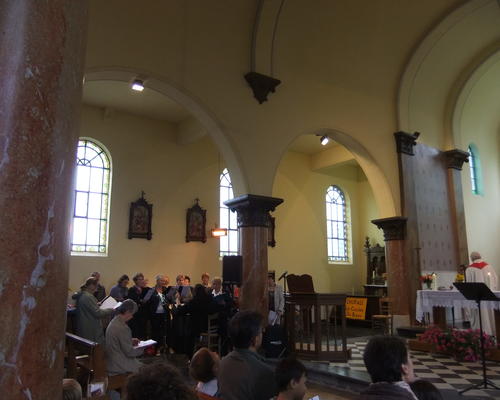La chorale à l'Eglise St MAURICE A l'occasion de la fete St MAURICE le 23-12-2012