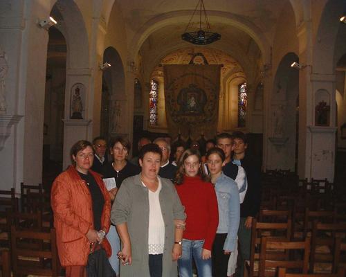 f - Esnes - Dans l'Eglise