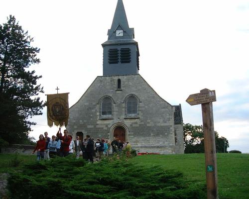 g - Esnes - Sortie de l'Eglise