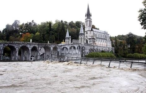 Inondations_Lourdes_1