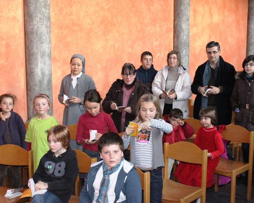 eucharistie , une partie de l'assemblée