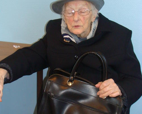 Non, elle ne dort pas notre doyenne !