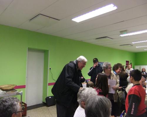 MONSEIGNEUR GARNIER à la rencontre des JEUNES de l'ACE (1)