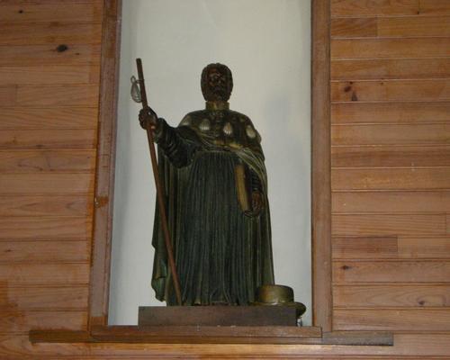 Statue de St Jacques à l'église St Jacques de Marly.