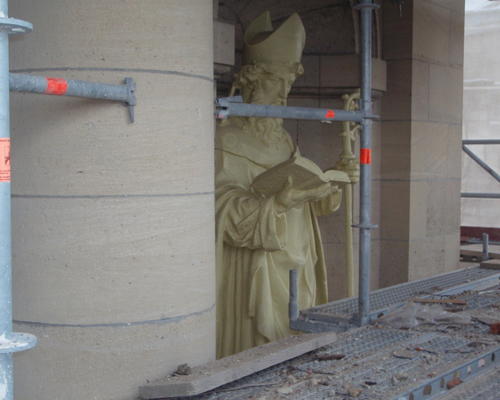 LA STATUE REFAITE "A NEUF"