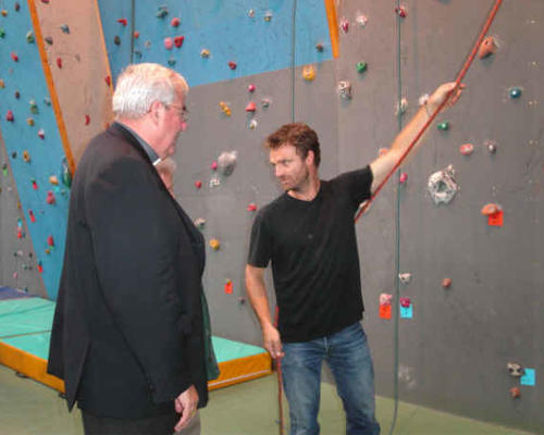 Un essai, Monseigneur ?