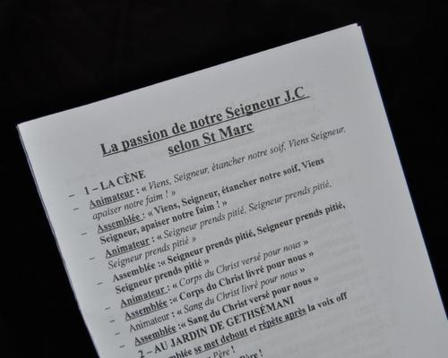 La foule invitée à participer
