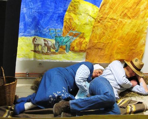 la sieste de Van Gogh  nous aide à retrouver un peu de calme entre notre "nuit au musée"  bien tonique  et notre temps de prière Taizé