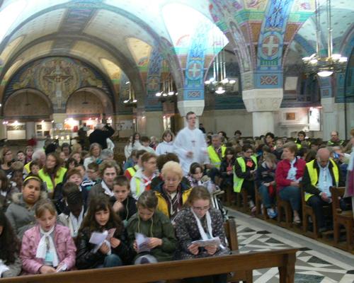 pendant l'eucharistie