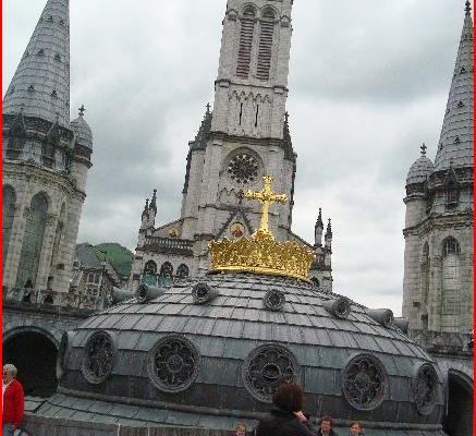 Lourdes AC 22