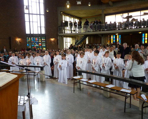 GdeCOMM-EST-2013-40