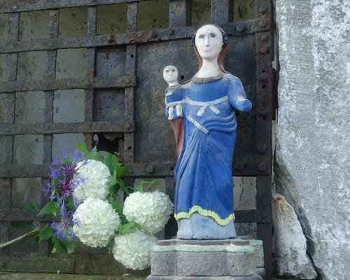Statue ND des Fiévres.JPG