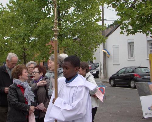 procession_oisy_2.JPG