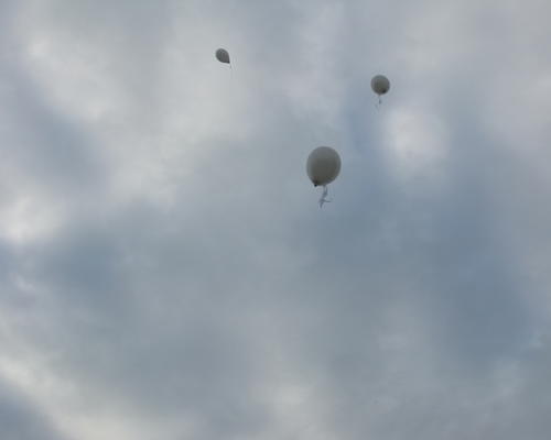 Et les ballons nous rappellent la Trinité...