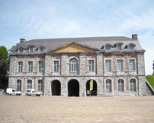 Maubeuge porte de Mons (1).JPG