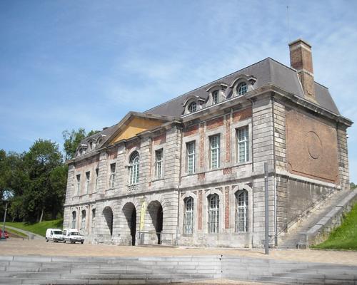 Maubeuge porte de Mons (5).JPG