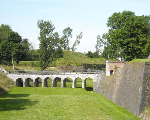 Maubeuge remparts (2).JPG