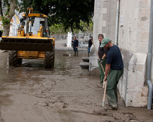 Esplanade_aprAus_inondations