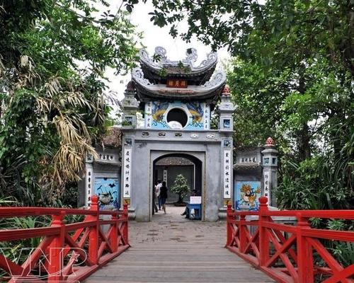 Ngoc Son Temple_