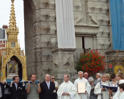 à la Porte Notre-dame