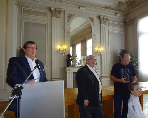 accueil à l'Hôtel de Ville par Mr Lévêque