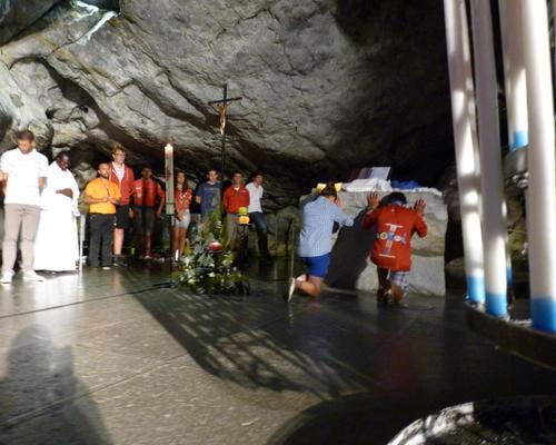 lourdes2013_pelejeunes0558.JPG