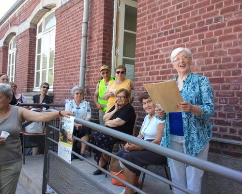 Certains ont assuré l'accueil en attendant le retour des marcheurs