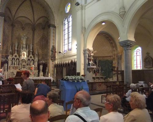 Dans l'église Notre-Dame