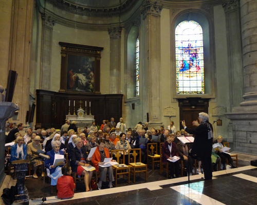 La chorale répète.