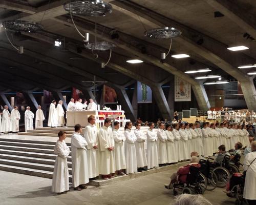 Lourdes Enfants Aout 2013.jpg