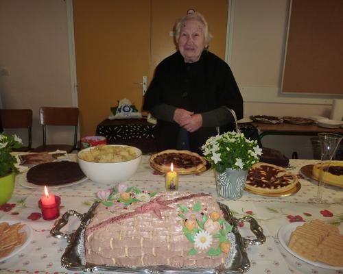Odette et son célèbre gâteau