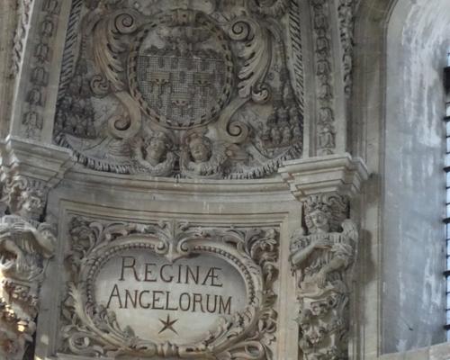 Un regard vers la voûte du choeur