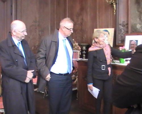 Monsieur l'ambassadeur et à sa droite Monsieur Legendre - présentation par Elisabeth De Clercq