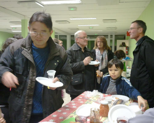 Un bon moment de partage autour d'un buffet, aussi