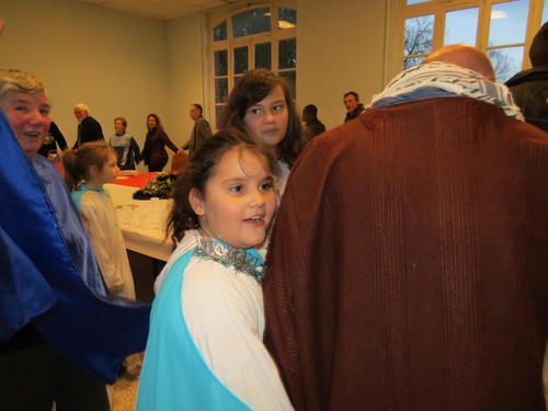 Visages joyeux des petits et grands